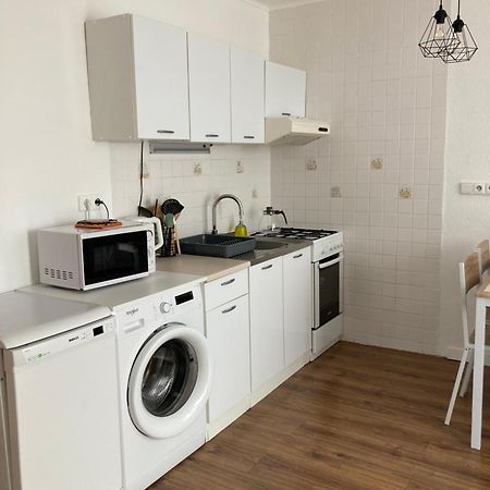 Utulny Apartman Blizko Centra Михаловце Экстерьер фото