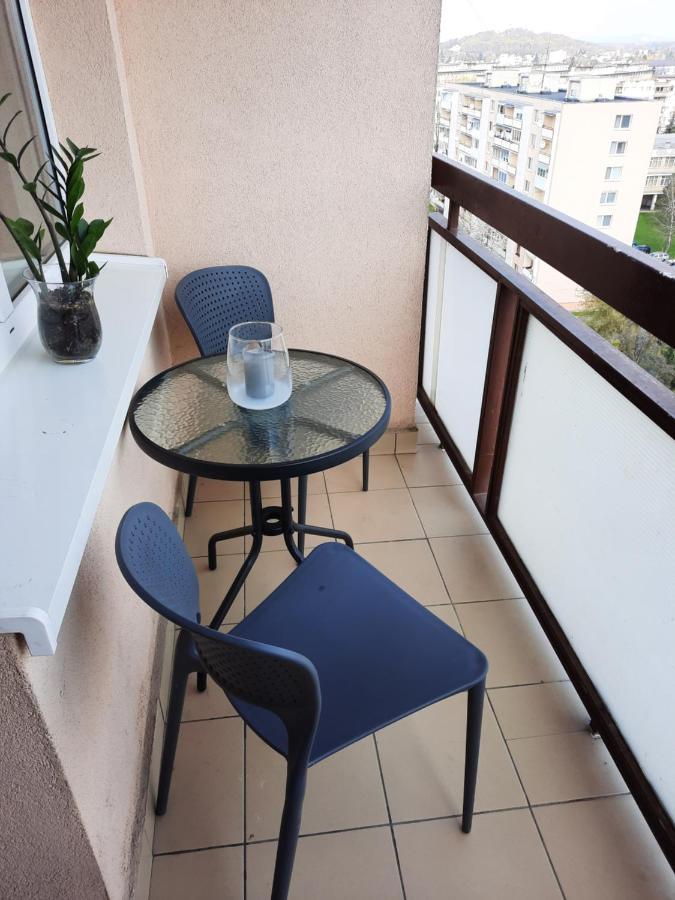Utulny Apartman Blizko Centra Михаловце Экстерьер фото