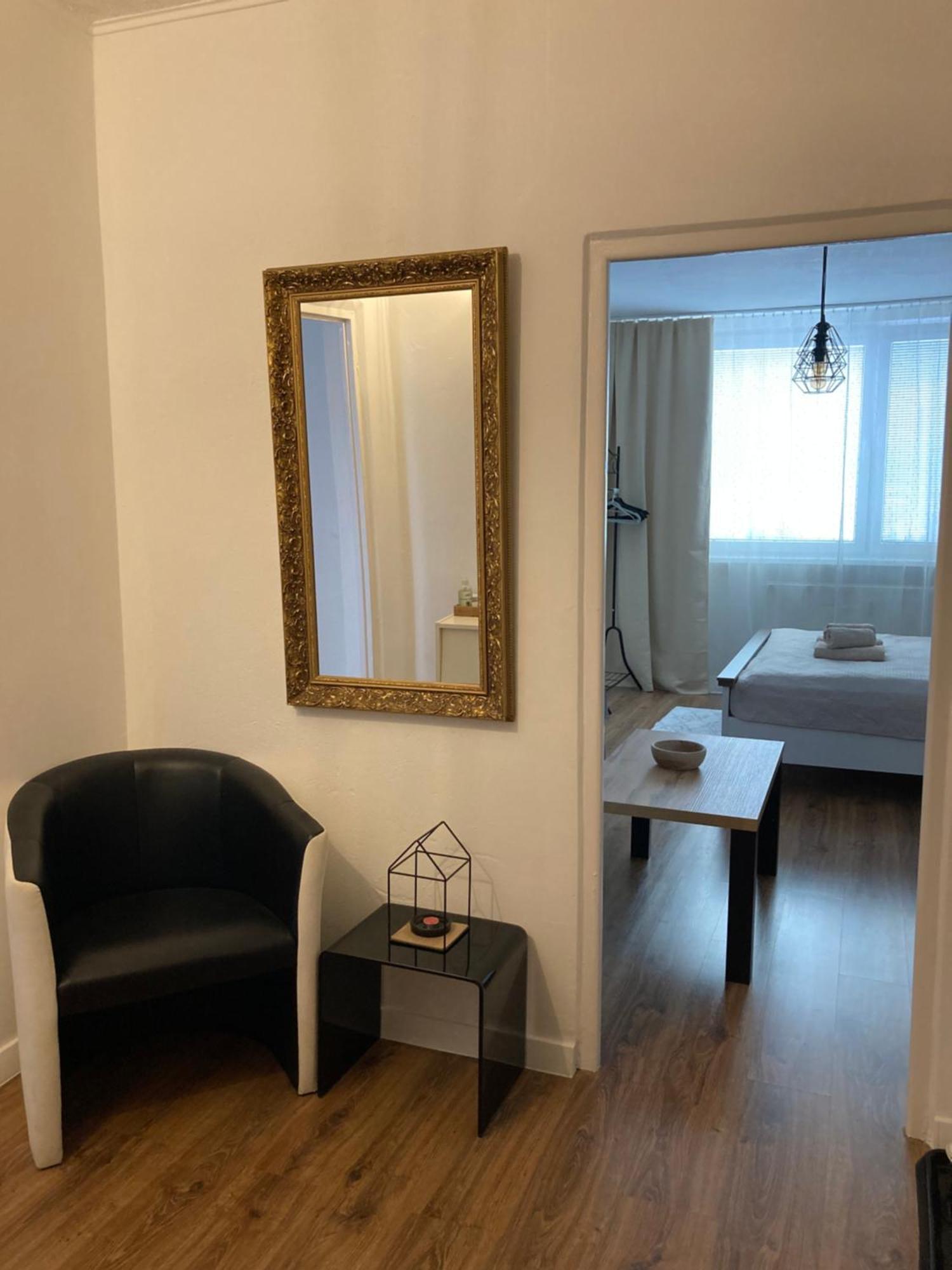 Utulny Apartman Blizko Centra Михаловце Экстерьер фото