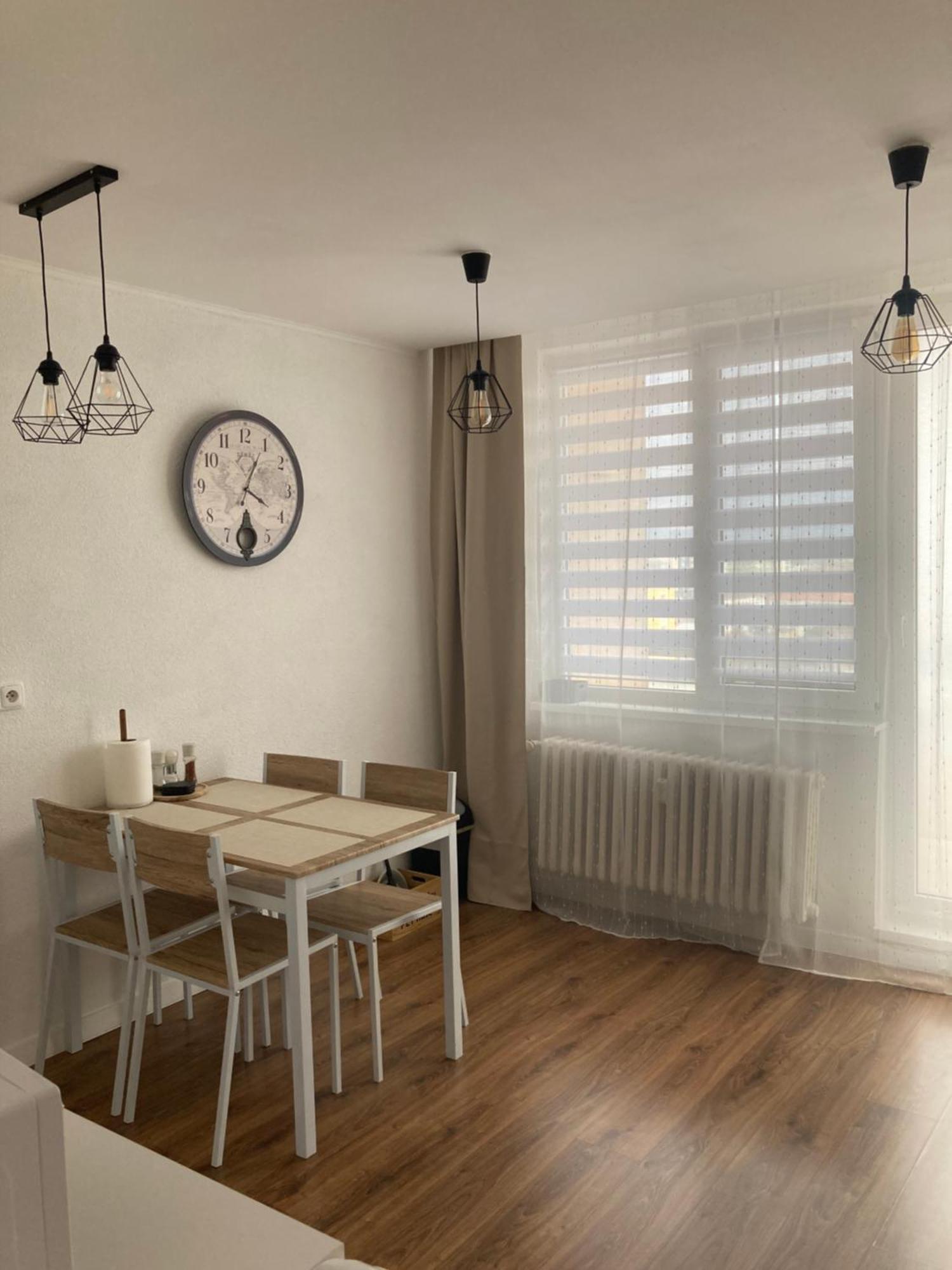 Utulny Apartman Blizko Centra Михаловце Экстерьер фото
