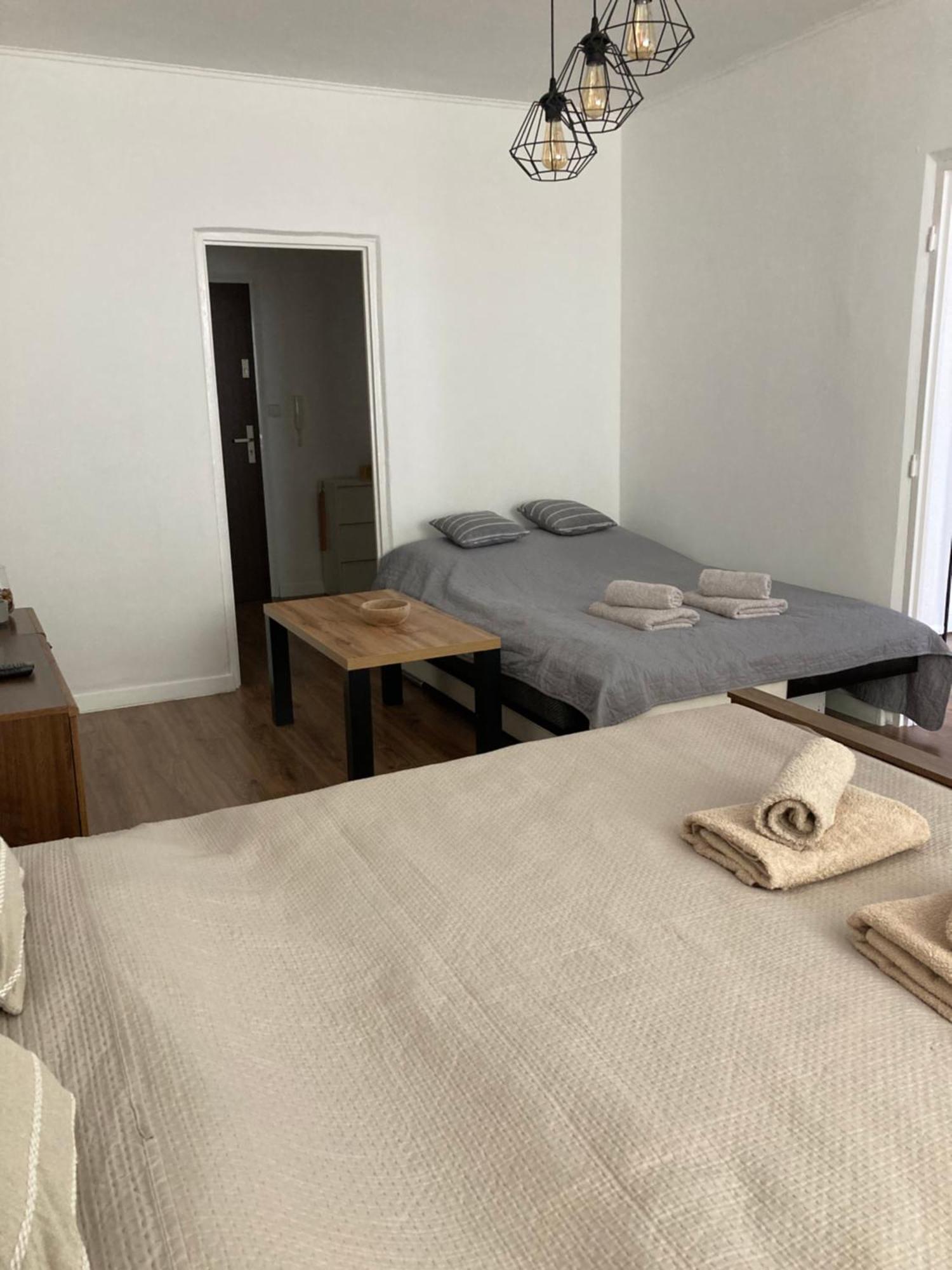 Utulny Apartman Blizko Centra Михаловце Экстерьер фото