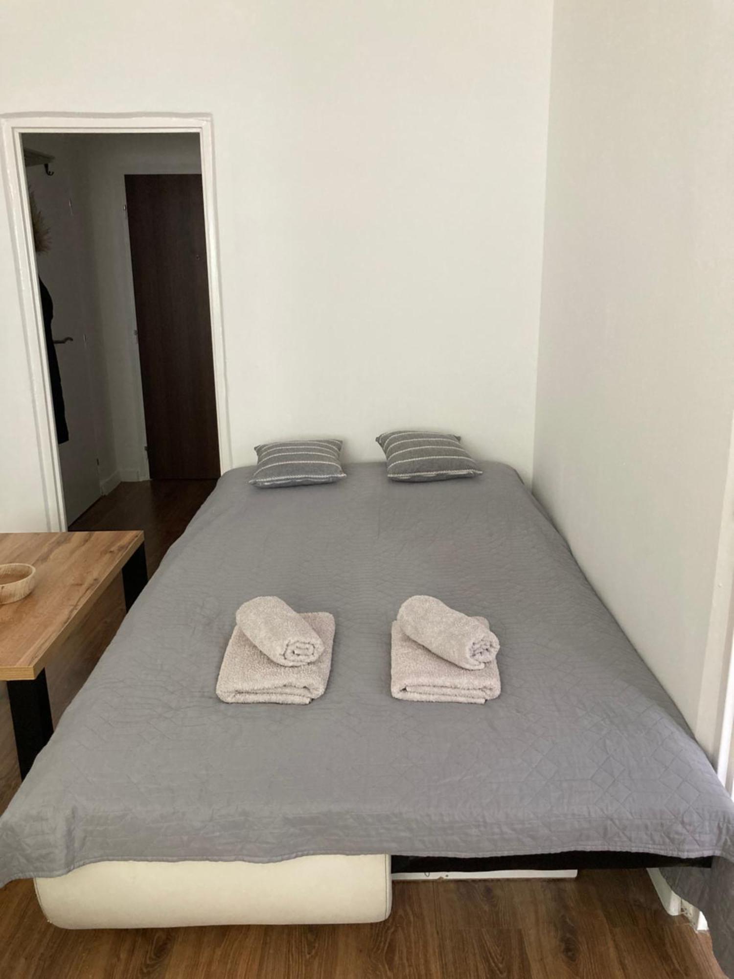 Utulny Apartman Blizko Centra Михаловце Экстерьер фото
